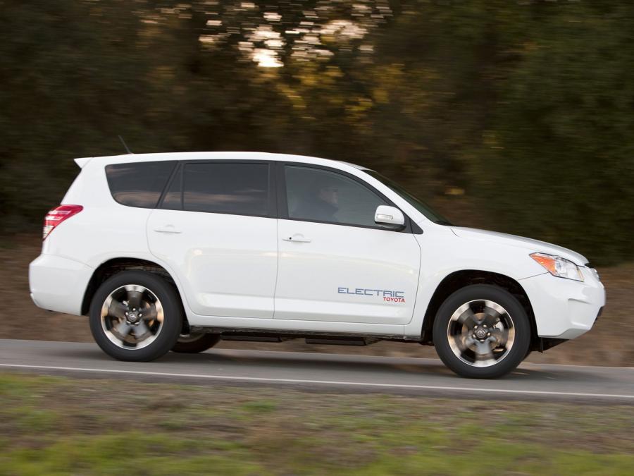  Toyota RAV4 EV Concept 2010 года  (фото 44 из 48)